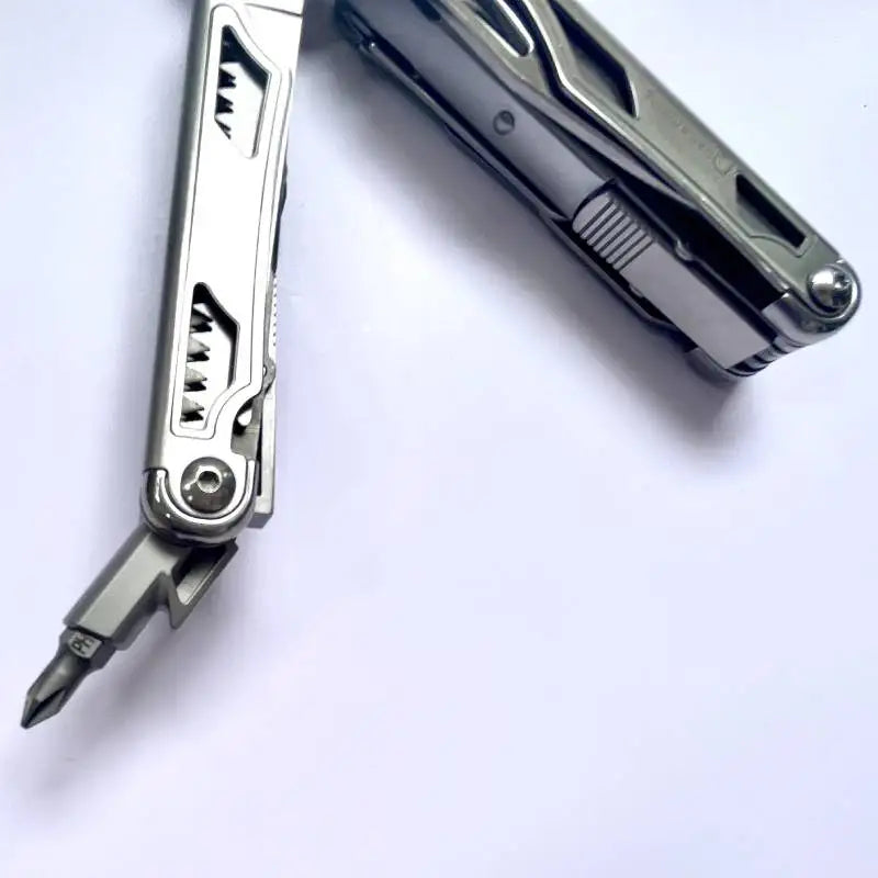 Multifunctional EDC Folding Knife – Clip Pliers, Scissors, Saw, Multitools for Camping & Survival